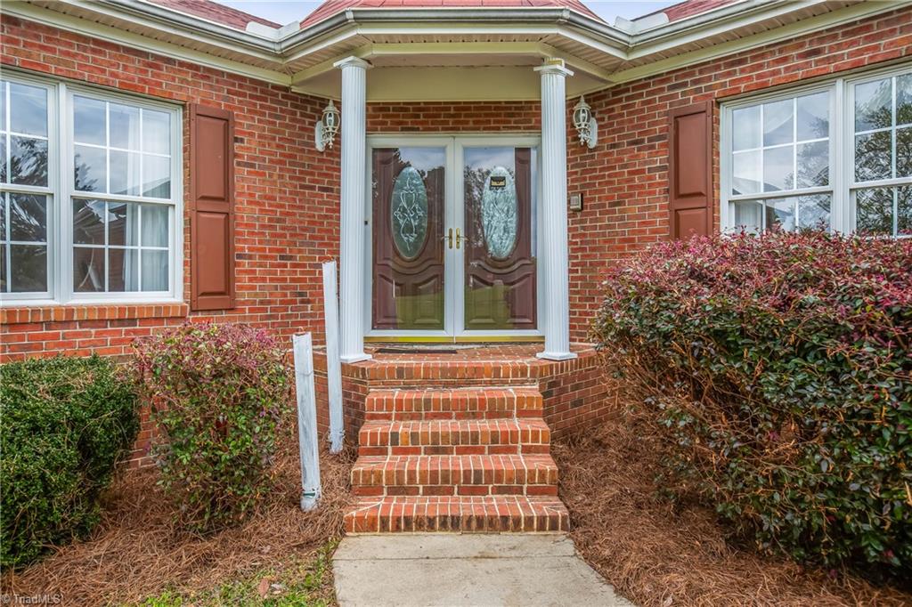 Blanch Real Estate Listings Main Image