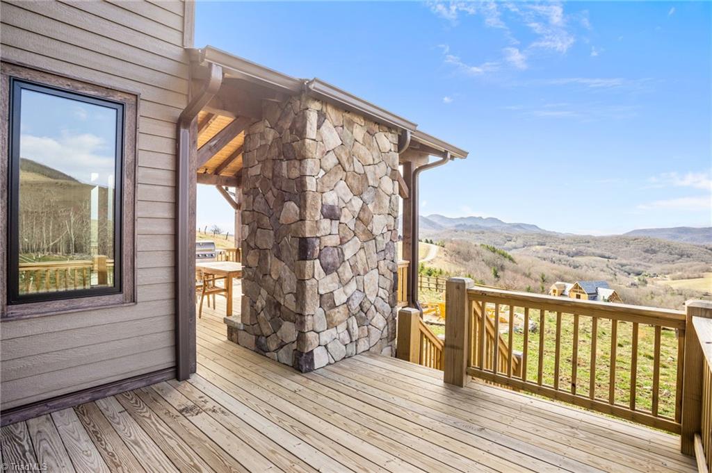 352 Great Sky Drive Property Photo 4