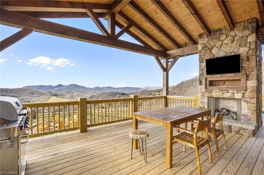 352 Great Sky Drive Property Photo 6
