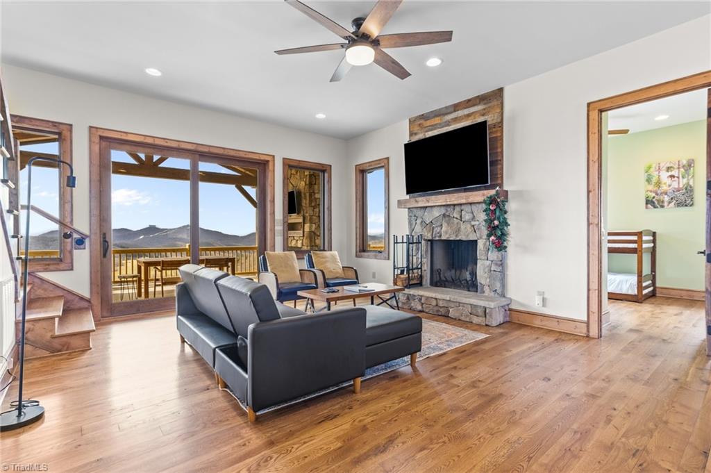352 Great Sky Drive Property Photo 7