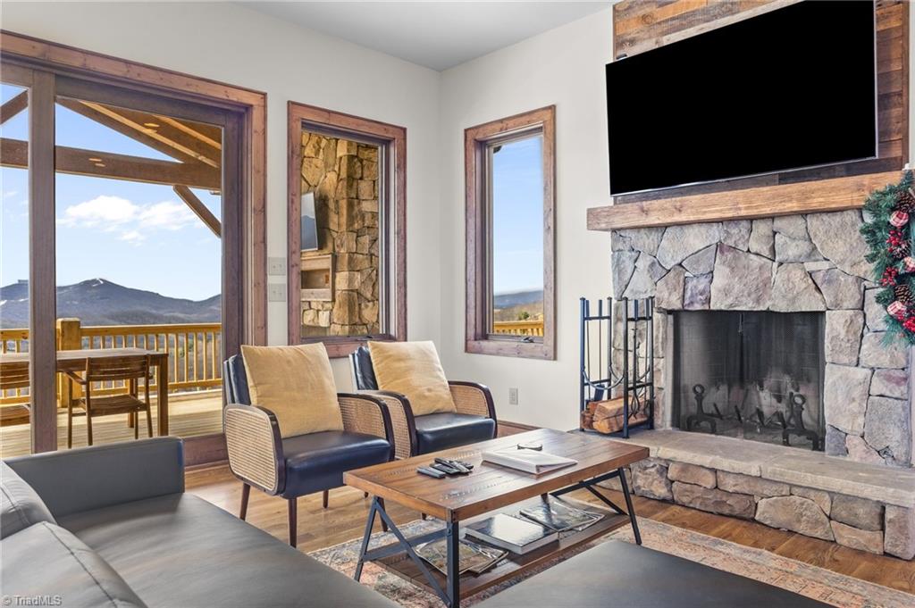 352 Great Sky Drive Property Photo 8