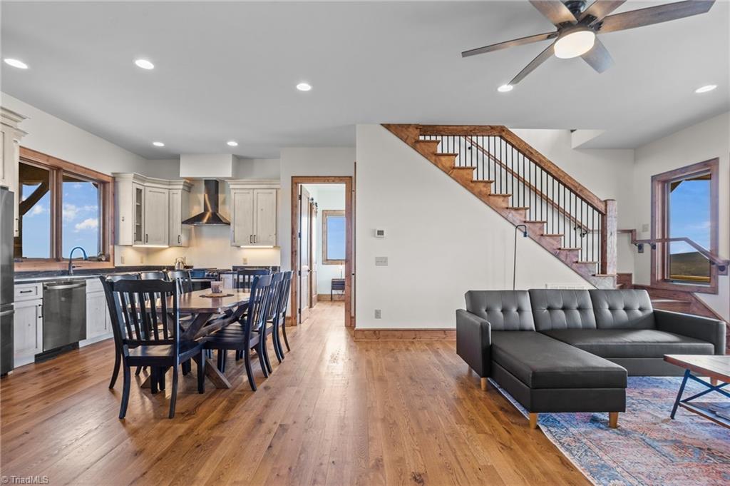352 Great Sky Drive Property Photo 9