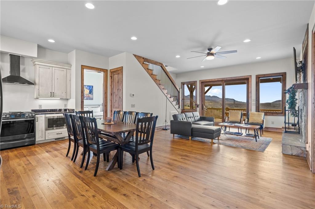 352 Great Sky Drive Property Photo 13