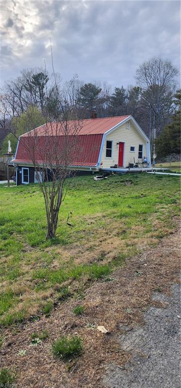 123 Misty Mountain Lane Property Photo
