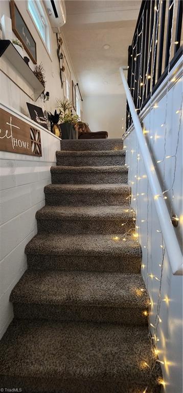 123 Misty Mountain Lane Property Photo 5