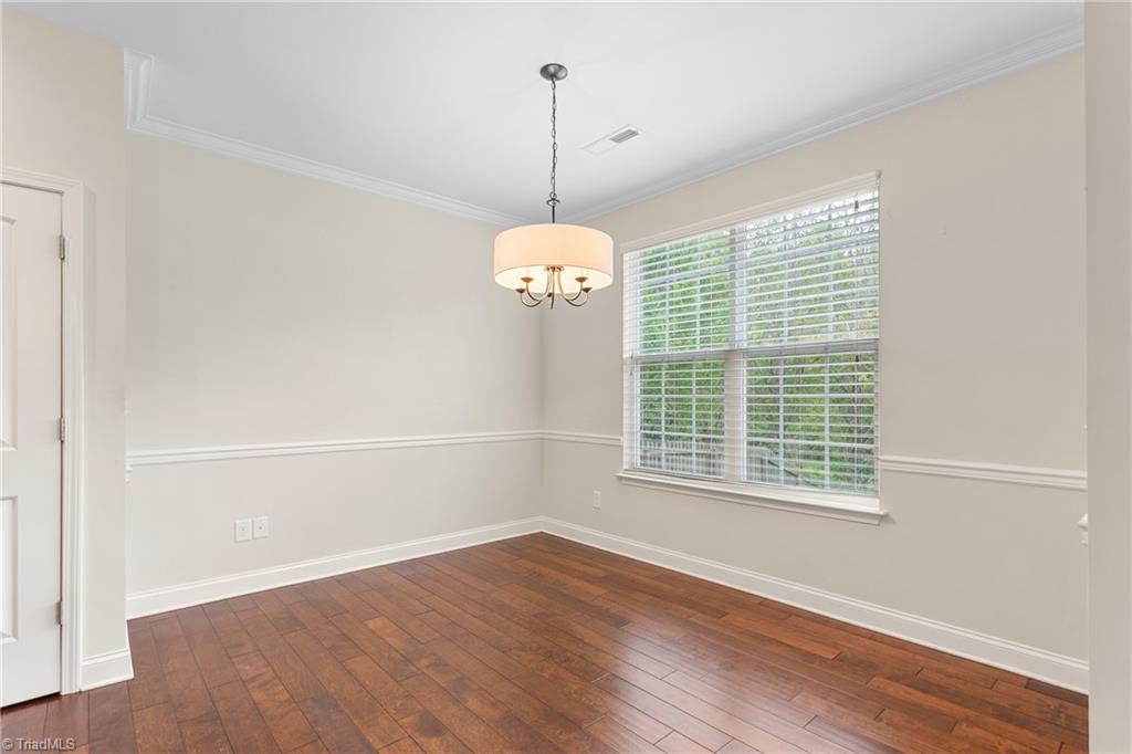 2103 Glenkirk Drive Property Photo 19