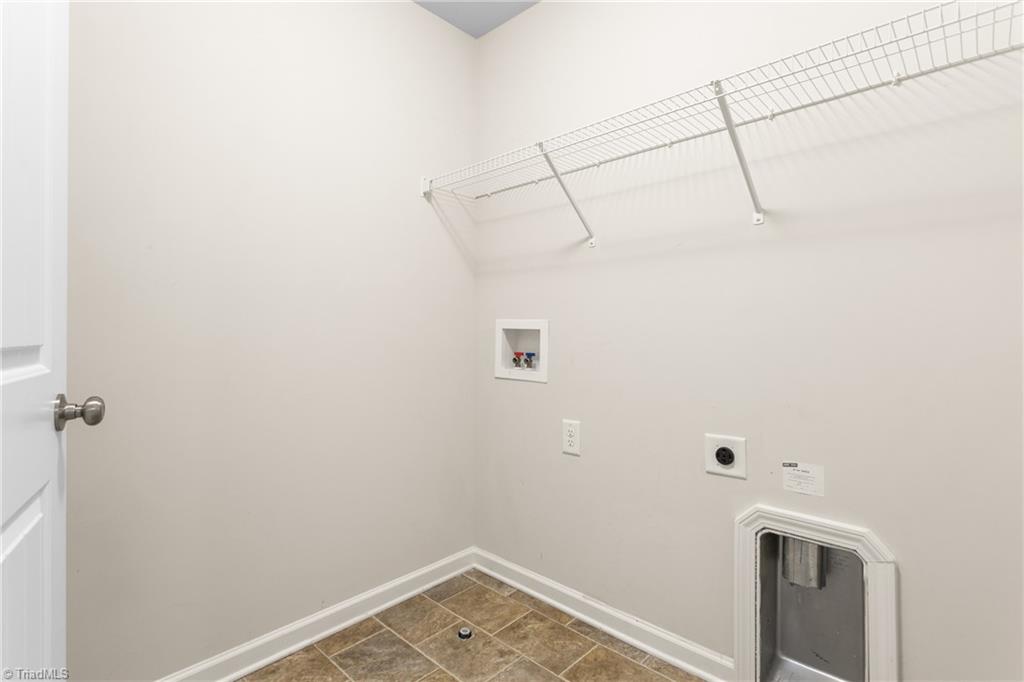 2103 Glenkirk Drive Property Photo 38