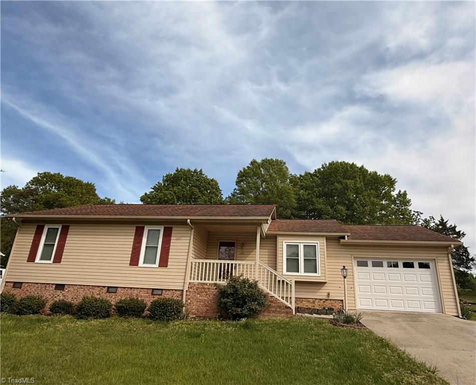 121 Brookhollow Lane Property Photo