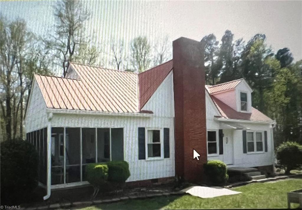 5590 Old Cedar Square Road Property Photo