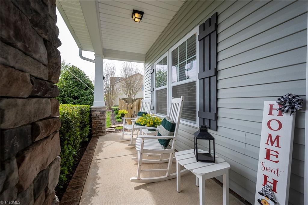 167 Scotch Moss Drive Property Photo 3