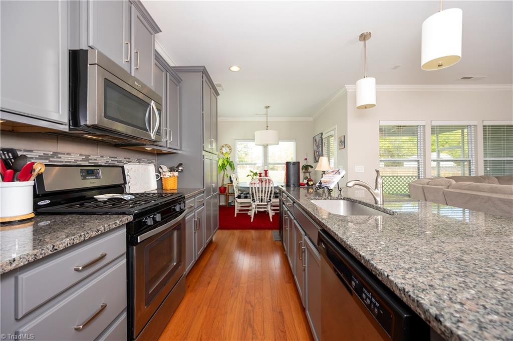 167 Scotch Moss Drive Property Photo 14