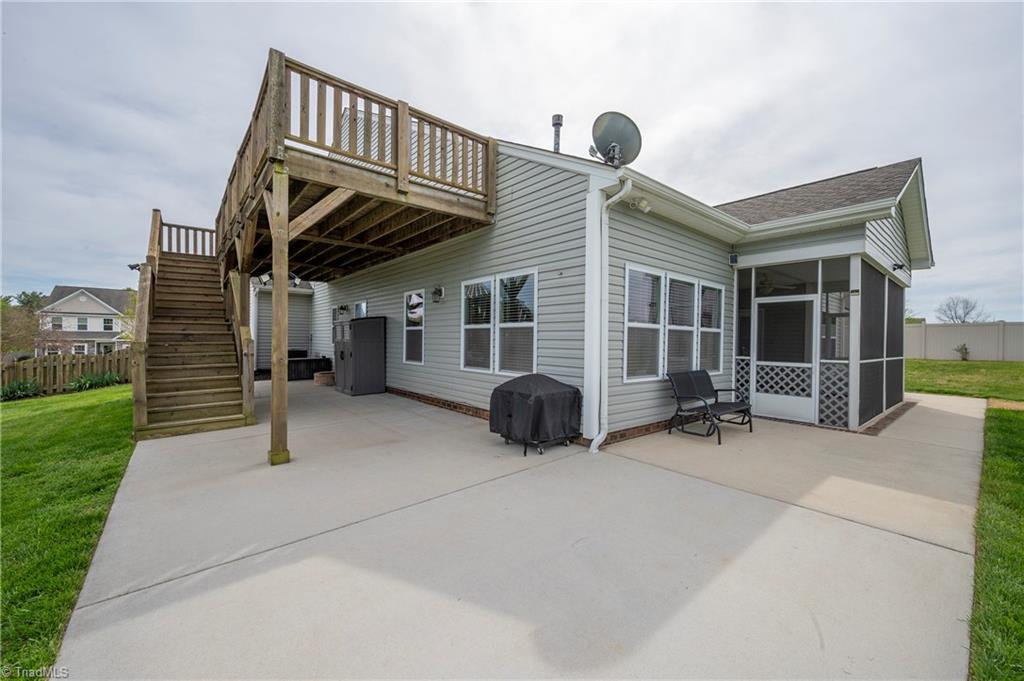 167 Scotch Moss Drive Property Photo 32
