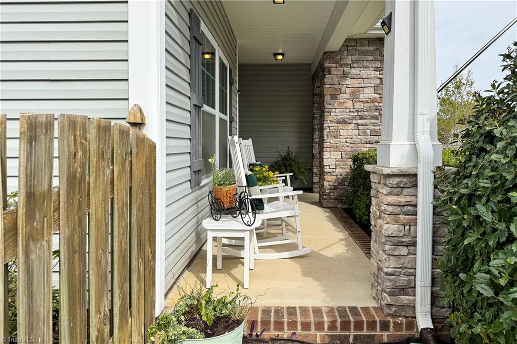 167 Scotch Moss Drive Property Photo 38