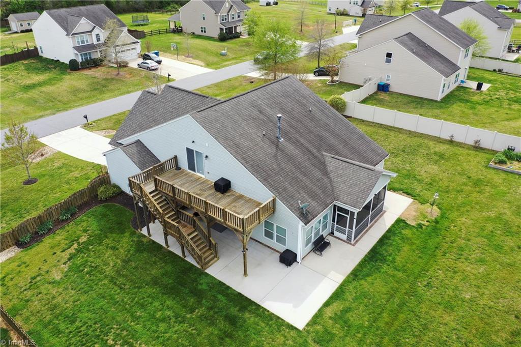 167 Scotch Moss Drive Property Photo 44