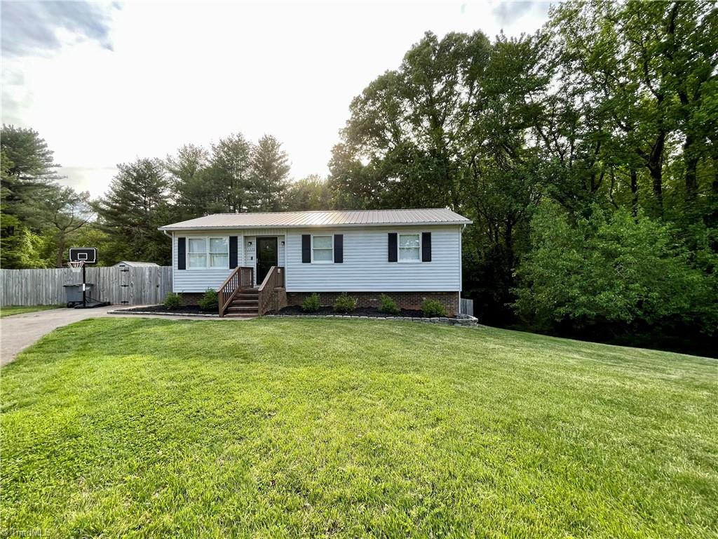 5520 Remington Point Drive Property Photo