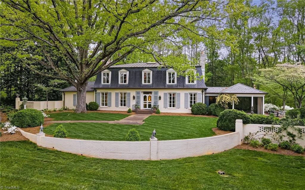 8401 Shallowford Road Property Photo