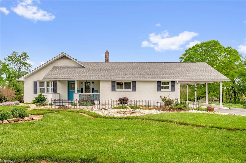 7861 Grapevine Road Property Photo