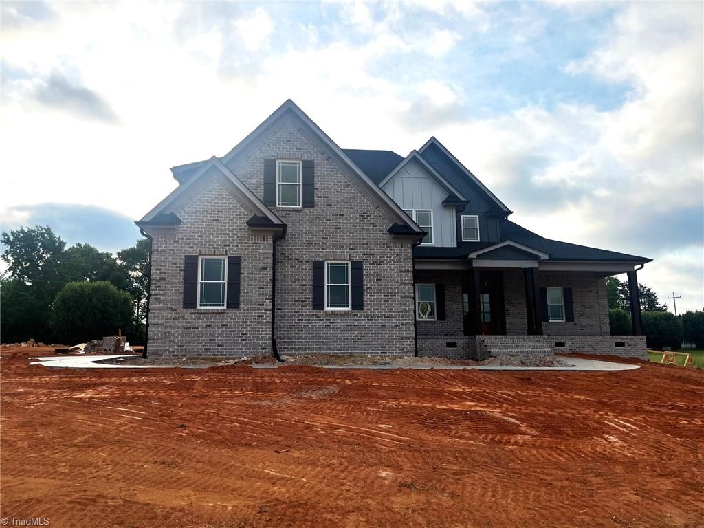 8301 Hunters Drive Property Photo