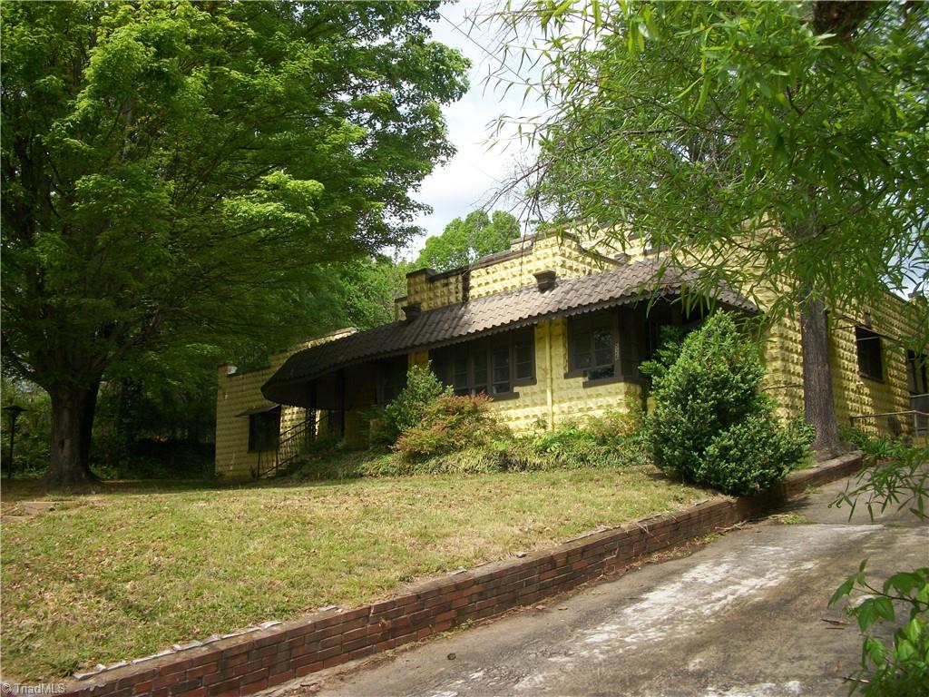 526 Bridge Street Property Photo