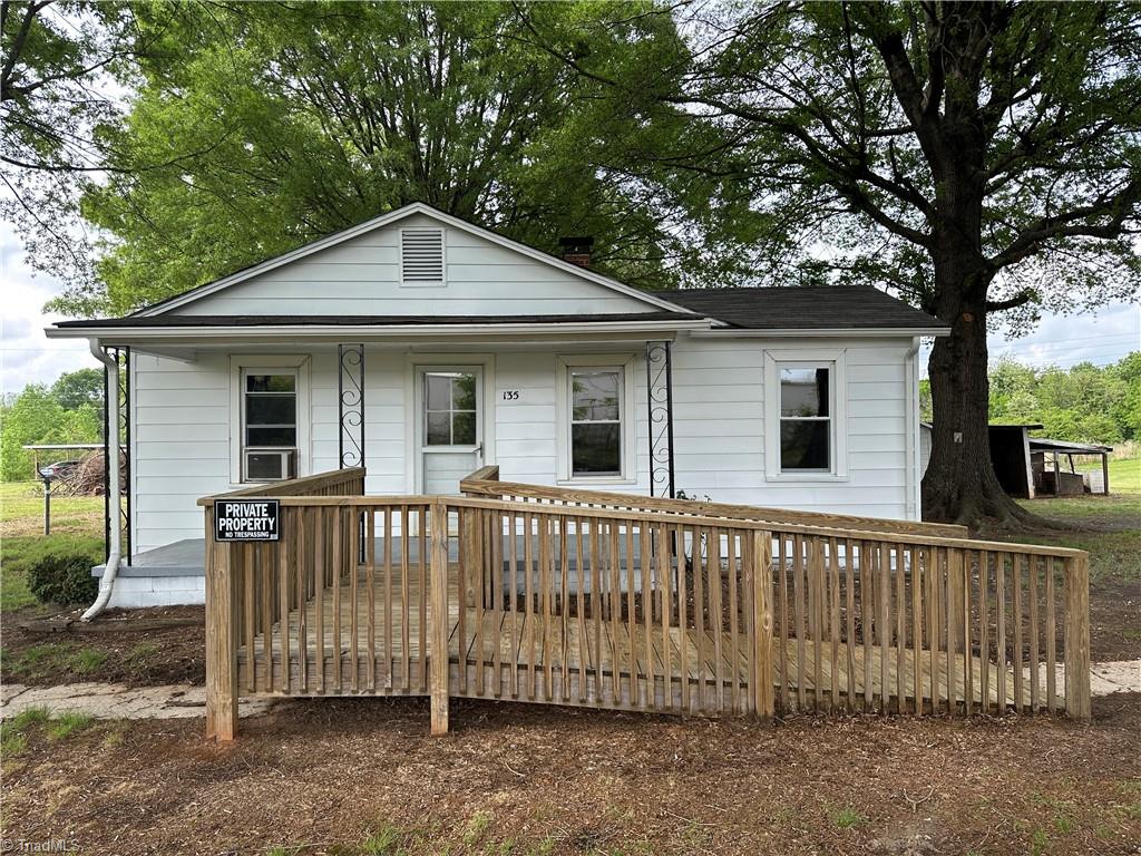 135 Hendren Lane Property Photo