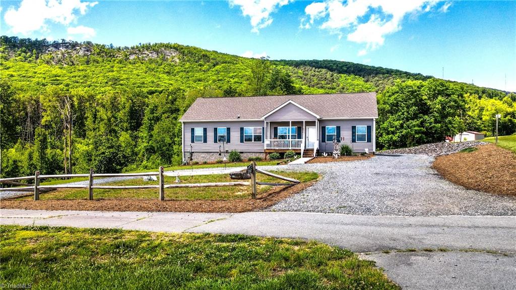 1060 Birdsong Road Property Photo