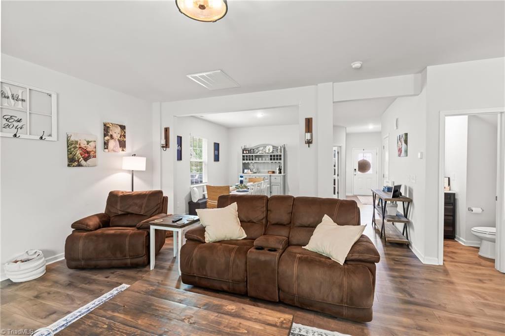 371 Royce Drive Property Photo 11