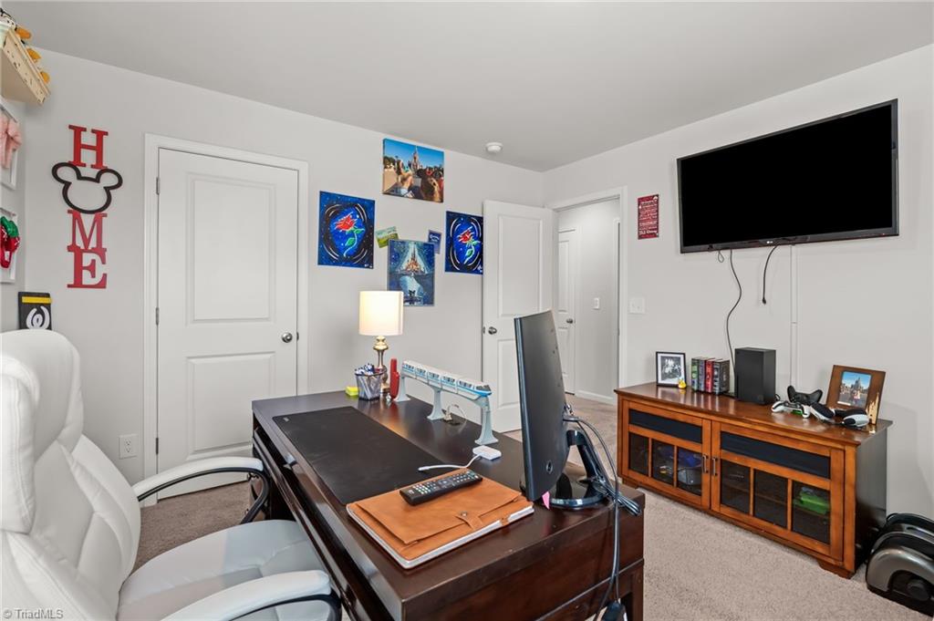 371 Royce Drive Property Photo 33