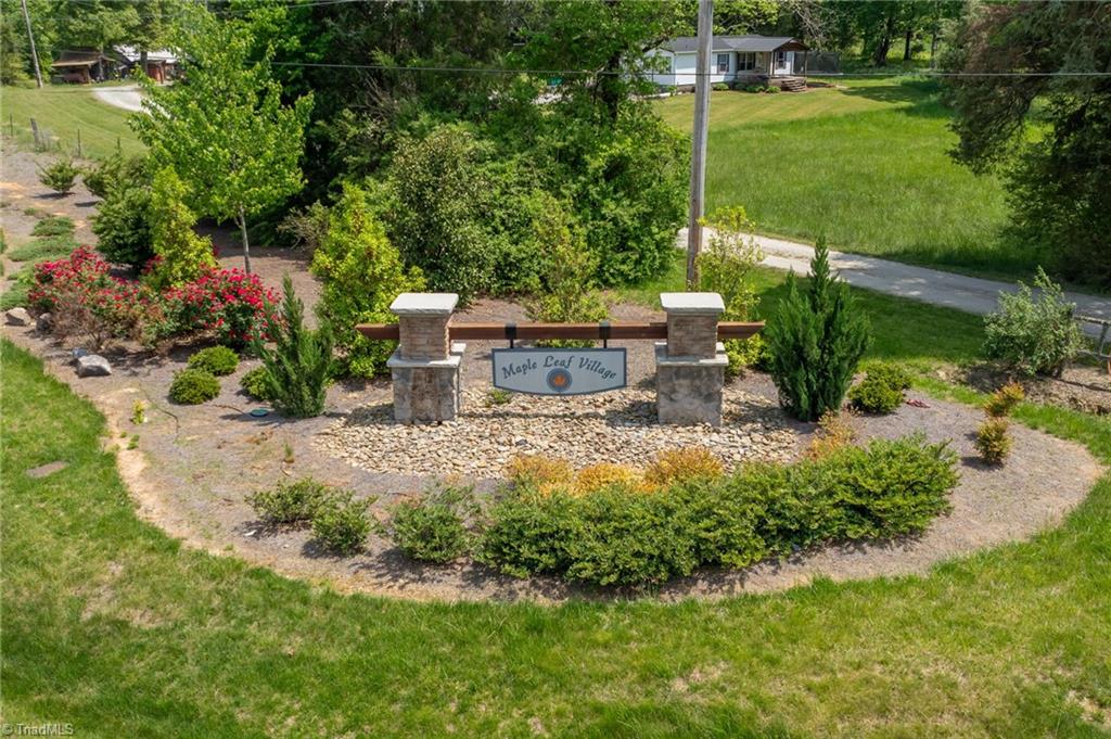 371 Royce Drive Property Photo 48