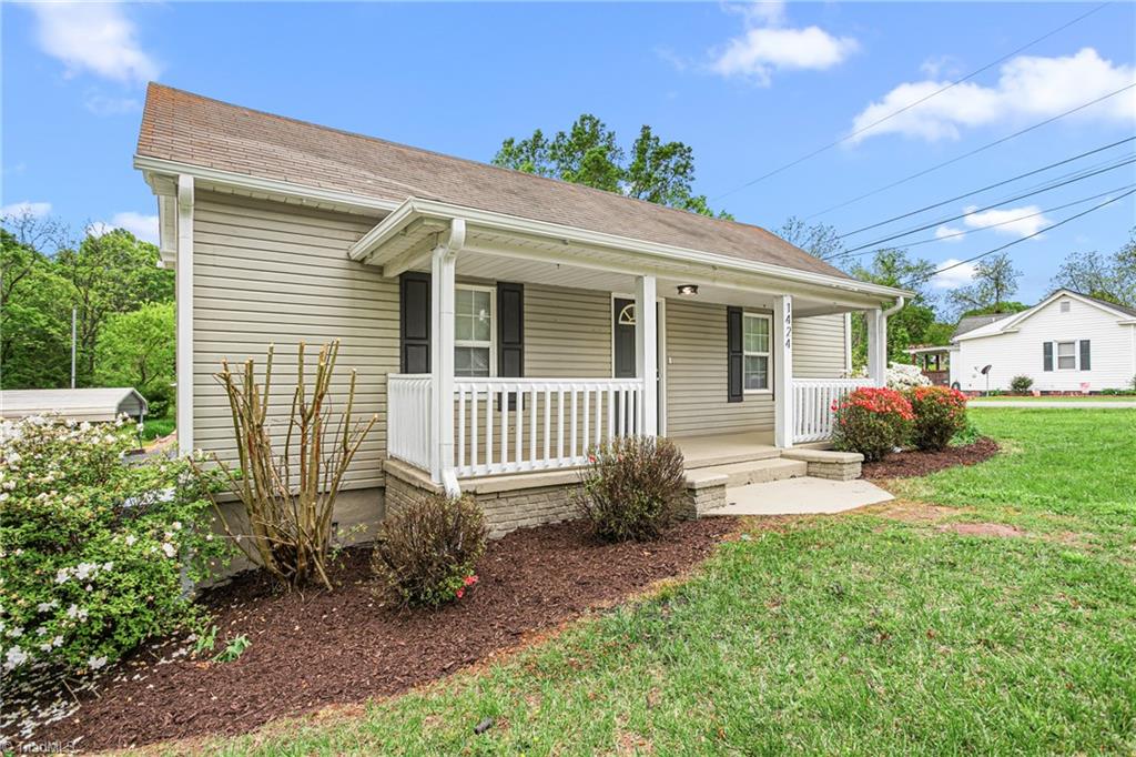 1424 South Avenue Property Photo 1