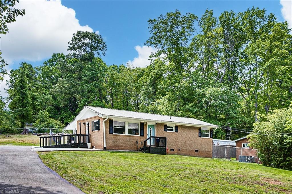 340 Auman Avenue Property Photo