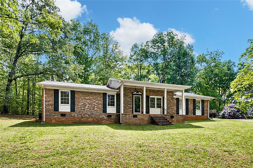 755 Branchwater Road Property Photo