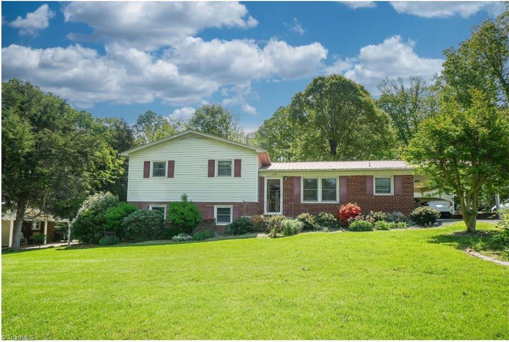 189 Oak Leaf Road Property Photo 1
