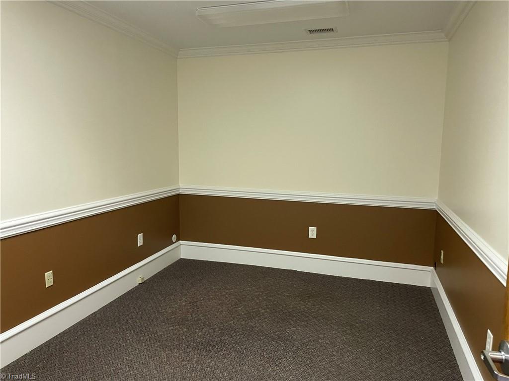 17 Se Court Square # 202 Property Photo 12