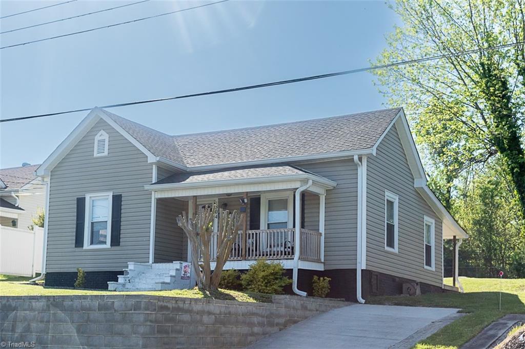 304 Broad Street Property Photo 1