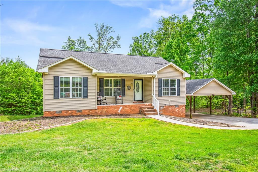 785 Dan Valley Road Property Photo 1