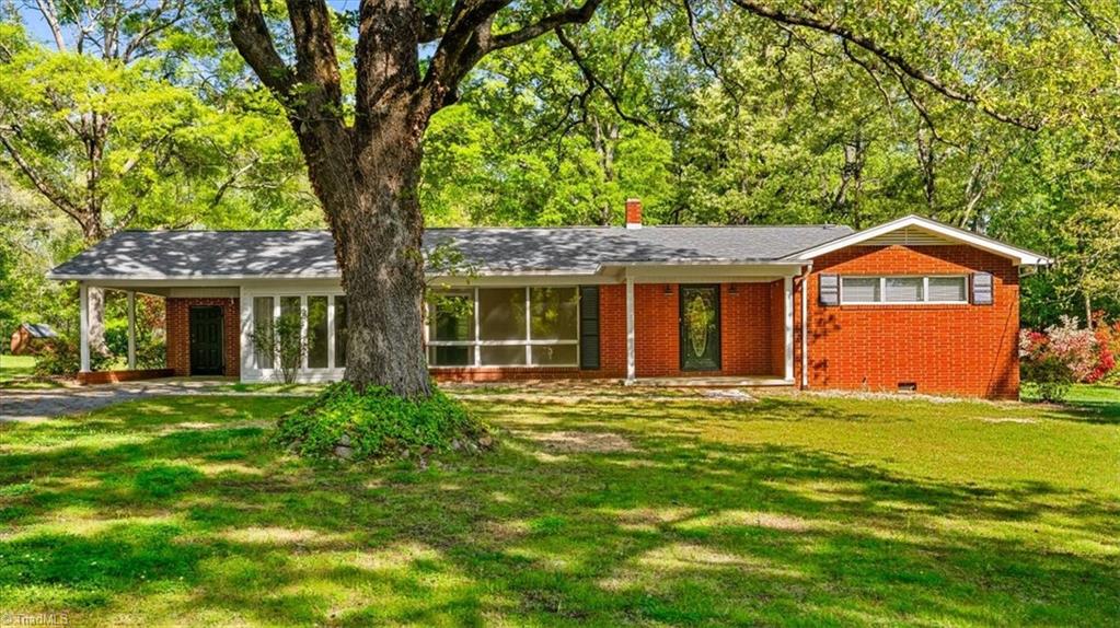5329 Seagrove Plank Road Property Photo
