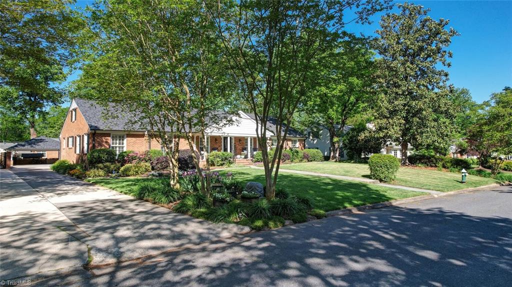 2307 Danbury Road Property Photo 1