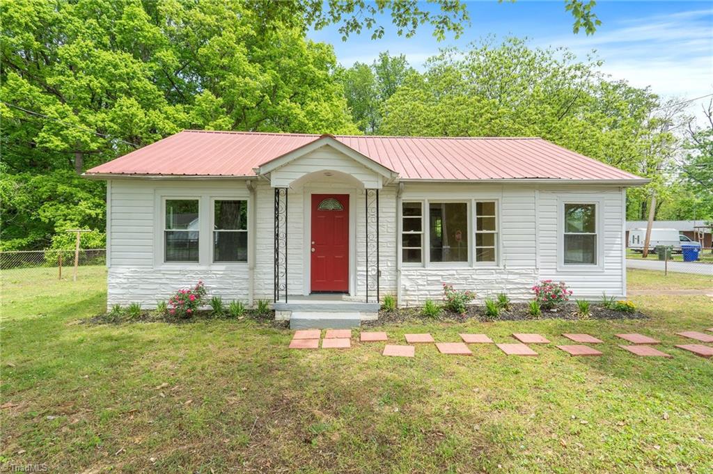 100 Hilton Street Property Photo