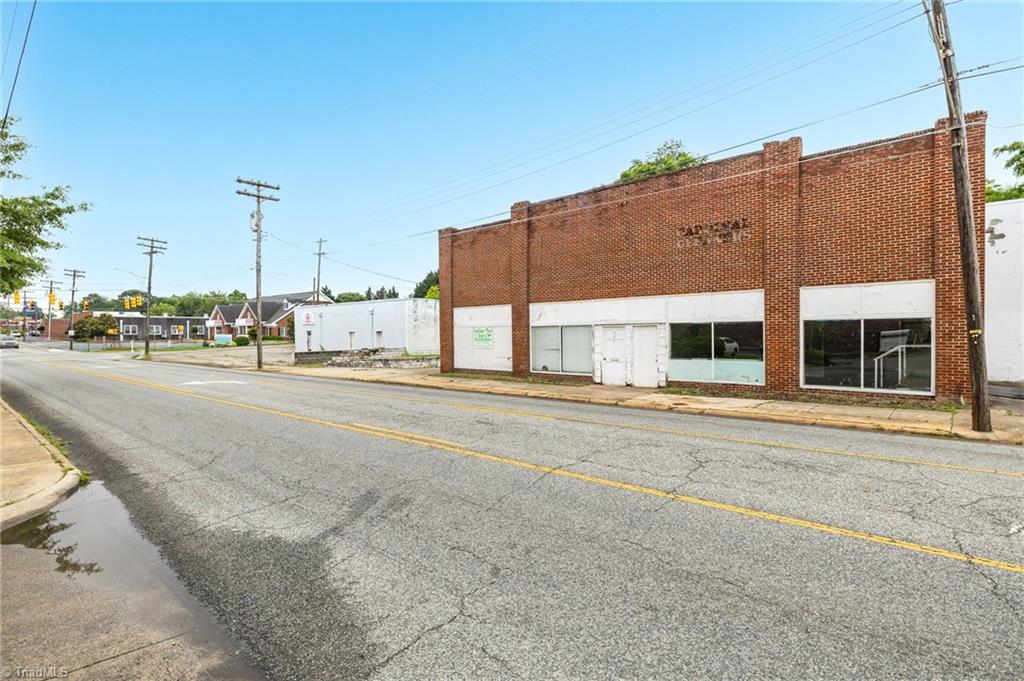524 S Scales Street Property Photo 3