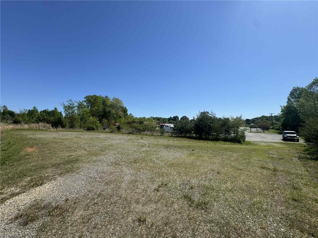 000 N Bridge Street Property Photo 20