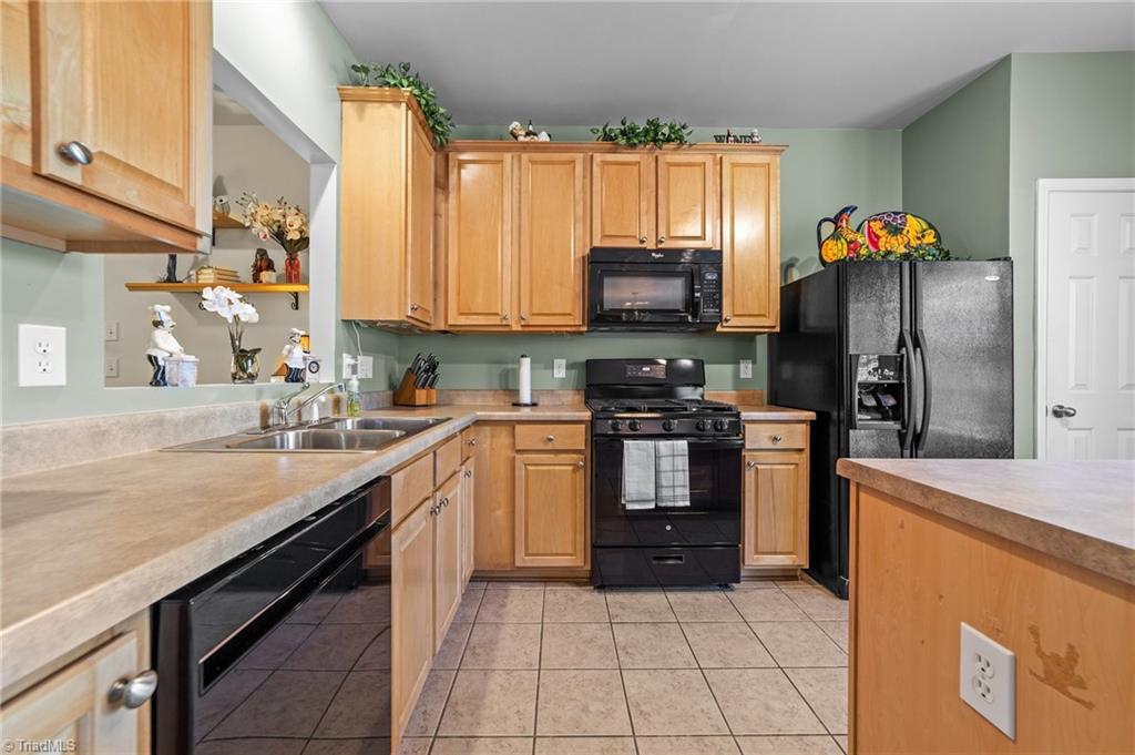4103 Pepperbush Drive Property Photo 9