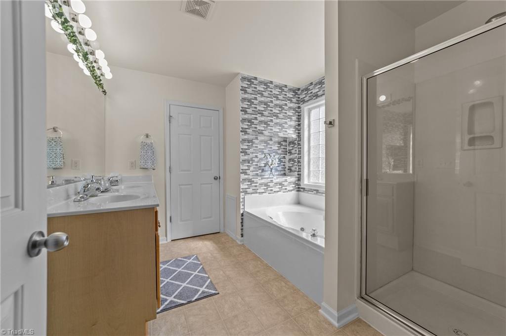 4103 Pepperbush Drive Property Photo 16