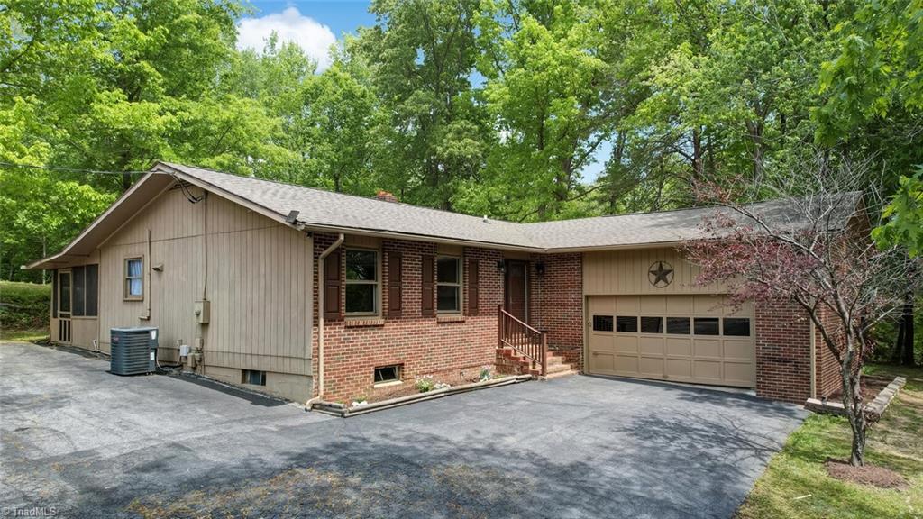2892 NC Highway 700