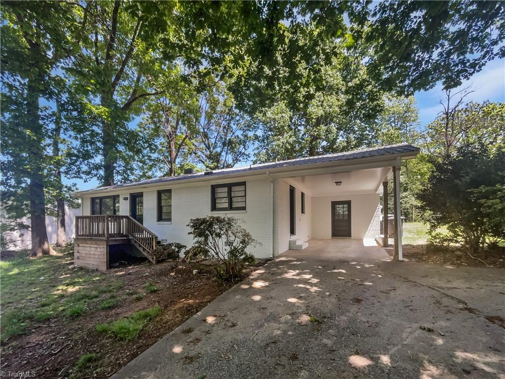 969 Old Linwood Road Property Photo
