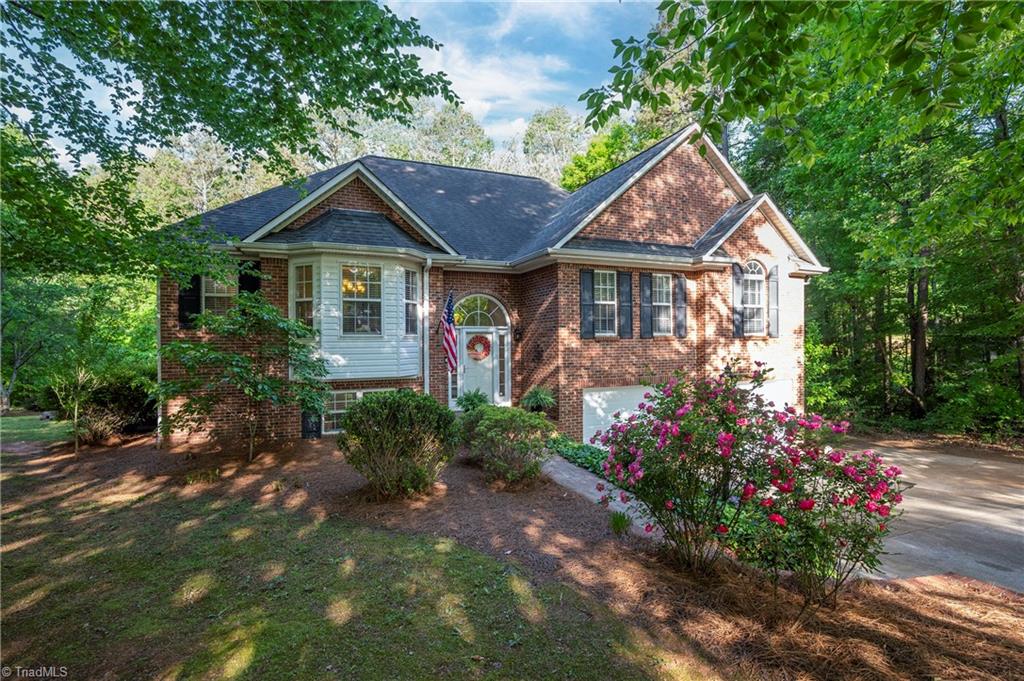 27006 Real Estate Listings Main Image