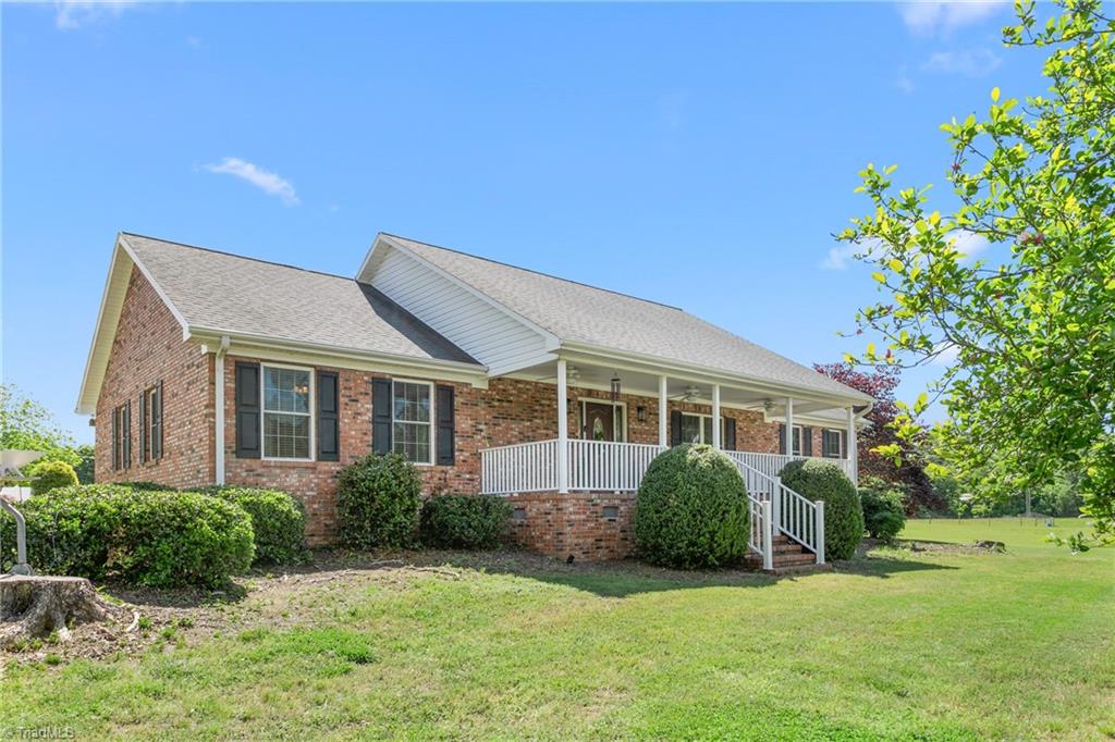 1199 Cesar Court Property Photo 9