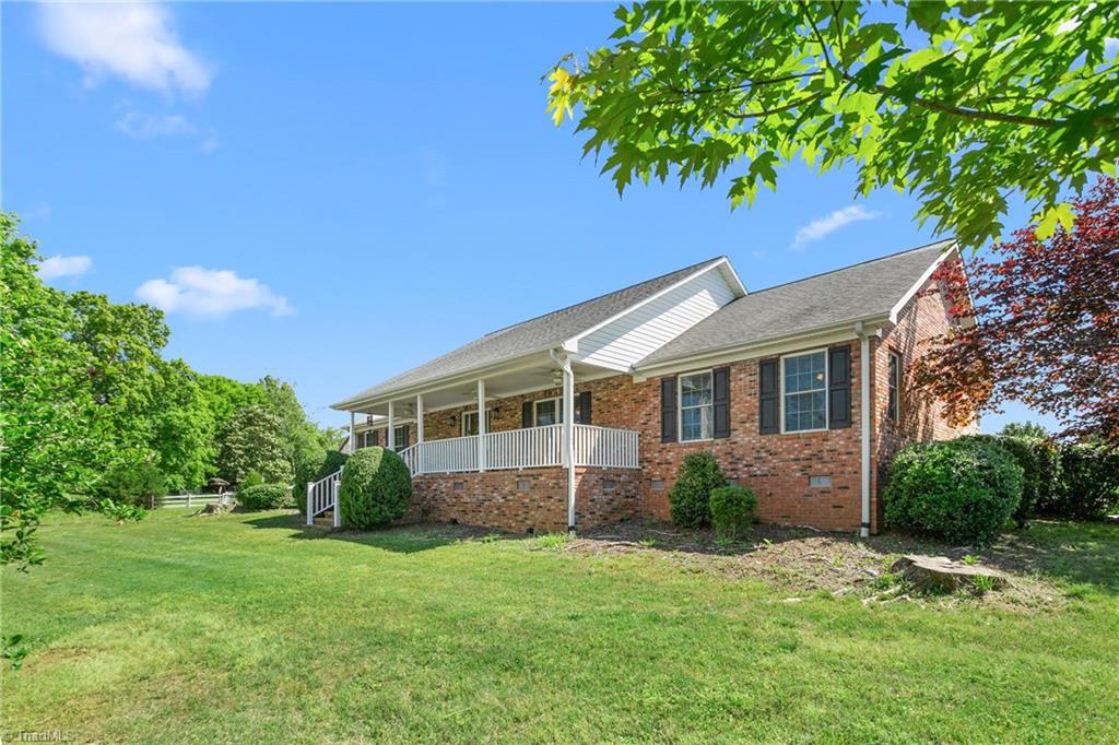 1199 Cesar Court Property Photo 10