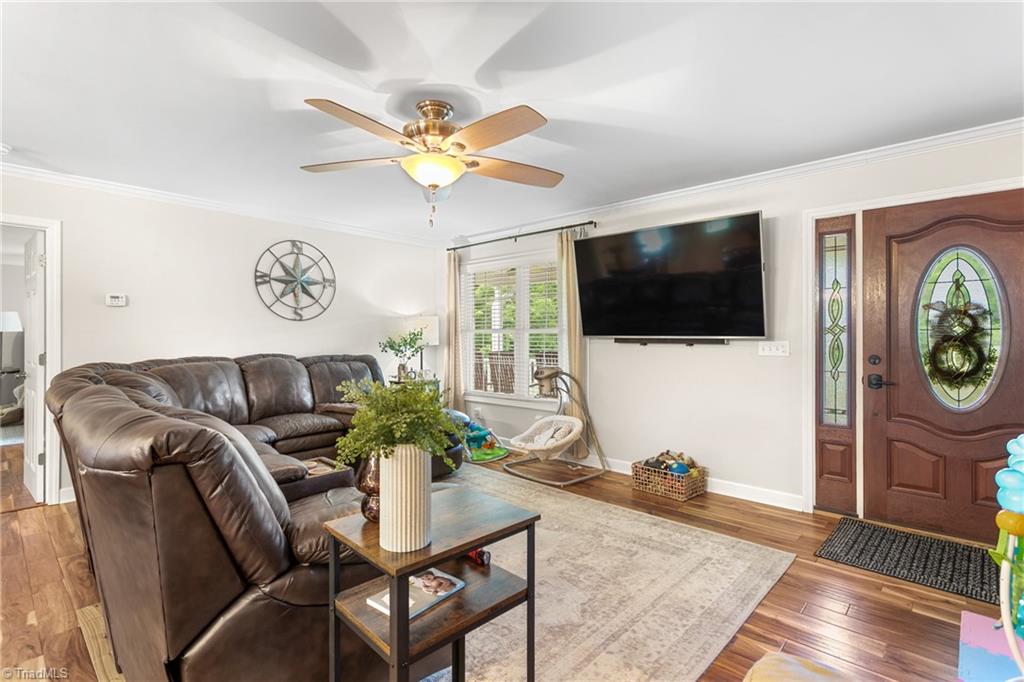 1199 Cesar Court Property Photo 15