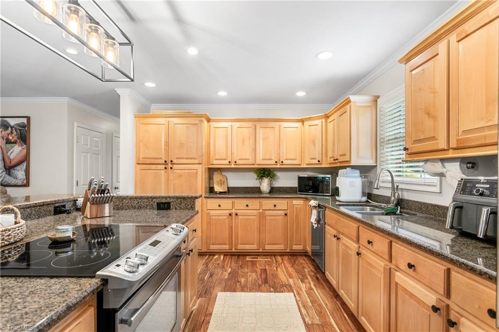 1199 Cesar Court Property Photo 17