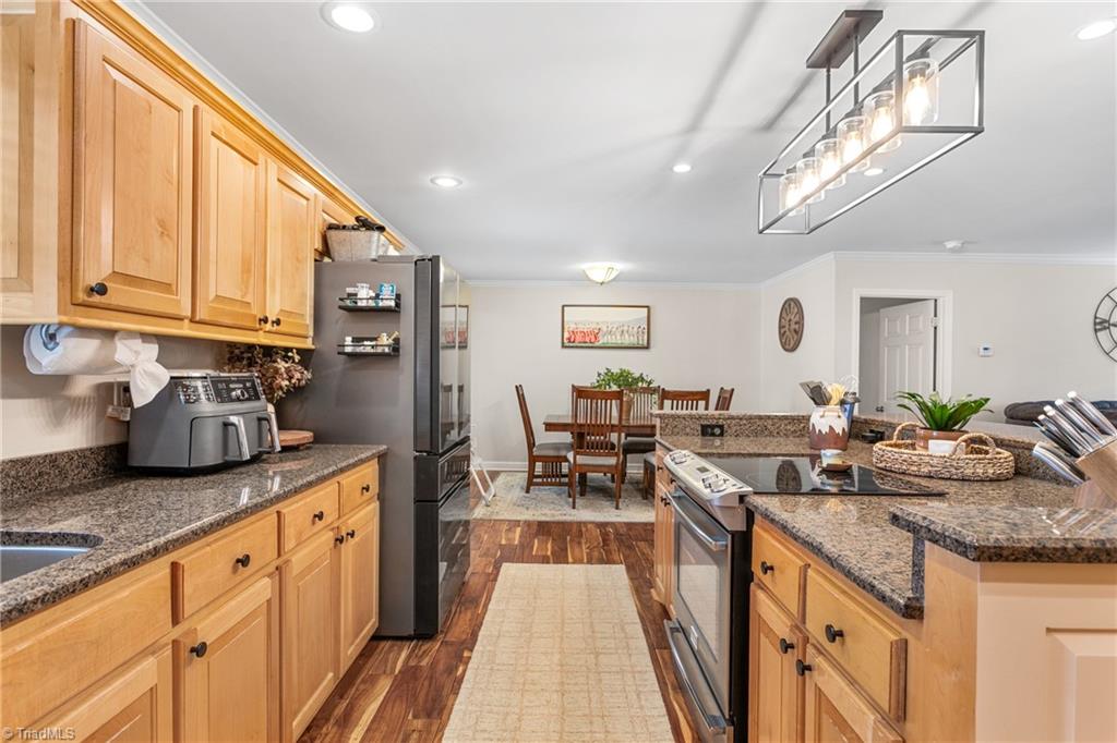 1199 Cesar Court Property Photo 19